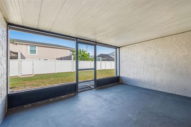 11906 CYPRESS HILL CIRCLE, Tampa, FL 33626