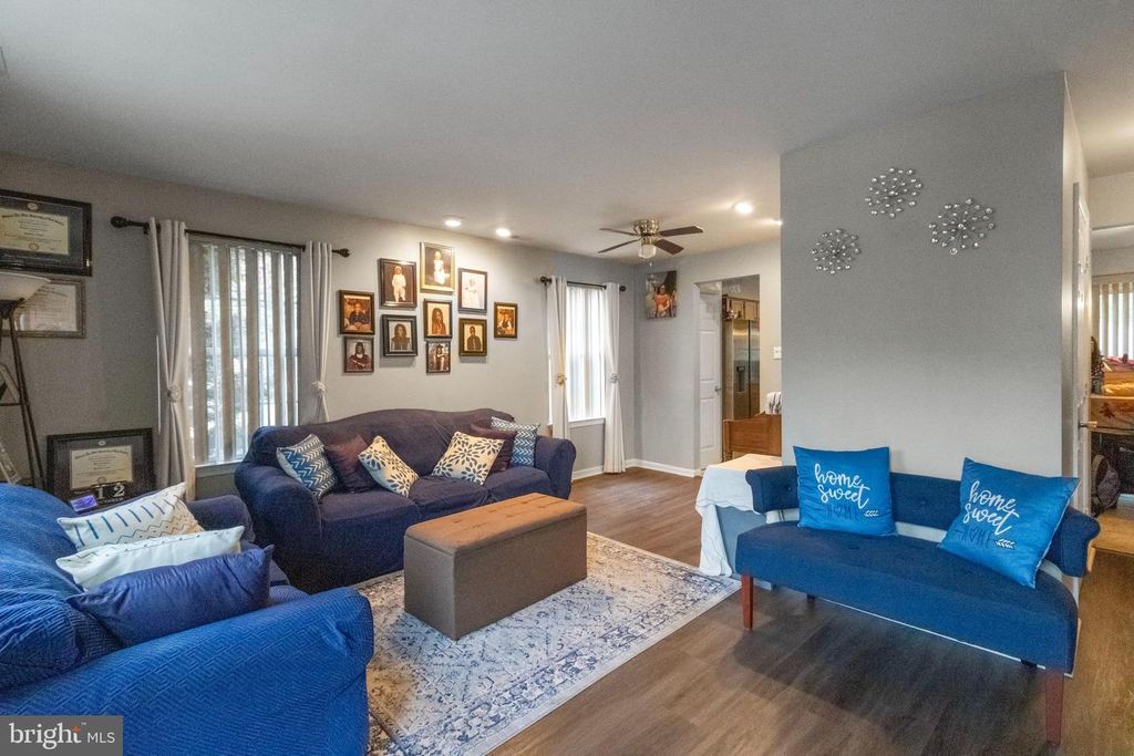 2701 TALL PNES, Pine Hill, NJ 08021