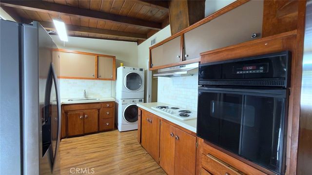 12115 Bromont Avenue, Los Angeles, CA 91340