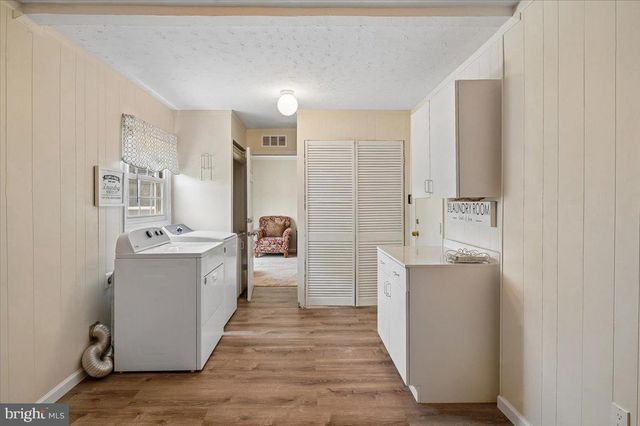 1069 SNOW HILL LN, Gambrills, MD 21054