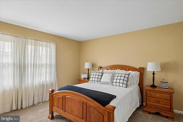 1069 SNOW HILL LN, Gambrills, MD 21054