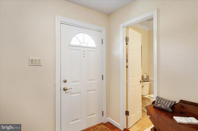 1069 SNOW HILL LN, Gambrills, MD 21054