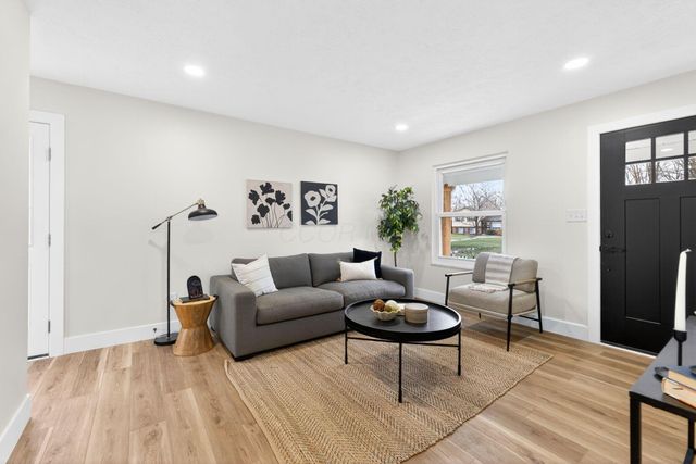 3384 Dempsey Road, Westerville, OH 43081