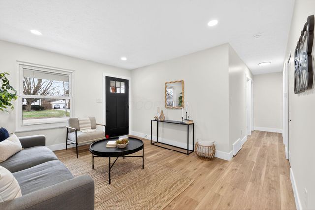 3384 Dempsey Road, Westerville, OH 43081