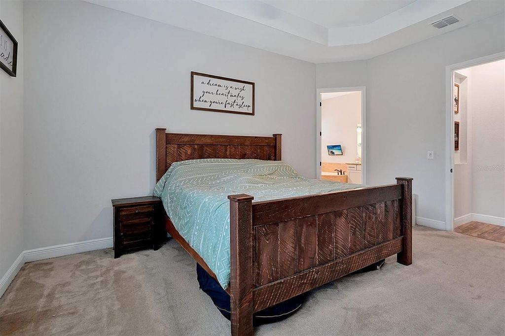 Image 17 of property listing at 508 BELLISSIMO PLACE, Howey In The Hills, FL 34737