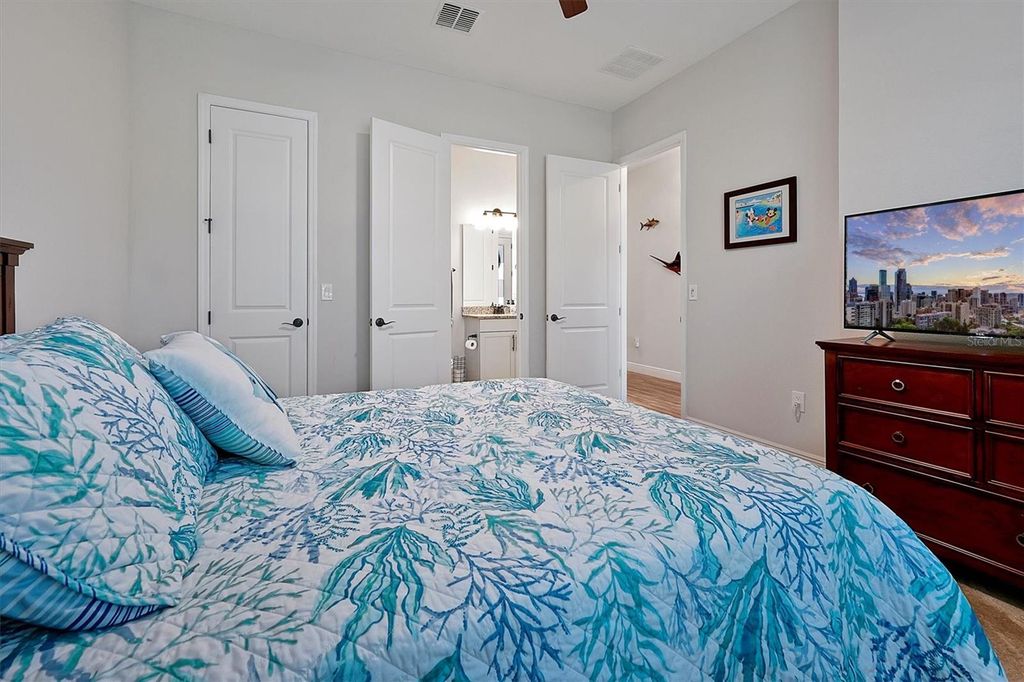 Image 27 of property listing at 508 BELLISSIMO PLACE, Howey In The Hills, FL 34737