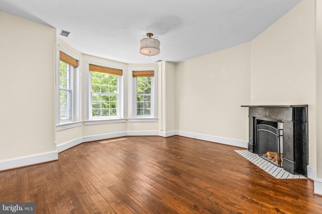 502 G ST NE, Washington, DC 20002