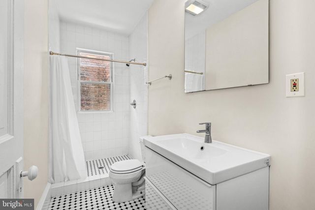 502 G ST NE, Washington, DC 20002