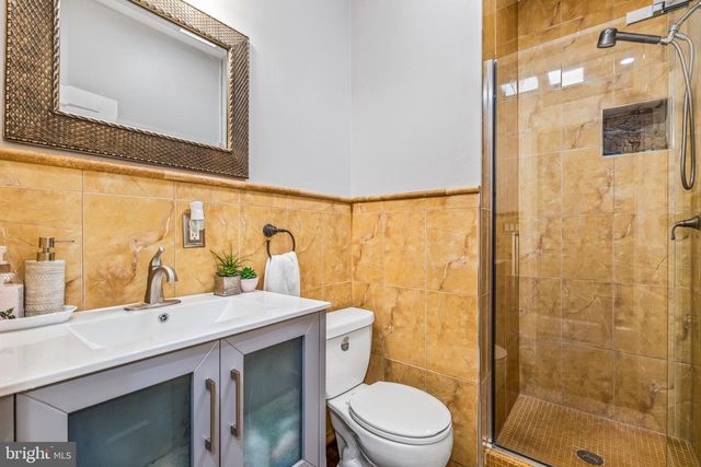 502 G ST NE, Washington, DC 20002