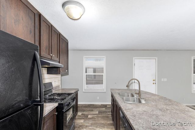 1800 W Main 50, Lowell, MI 49331