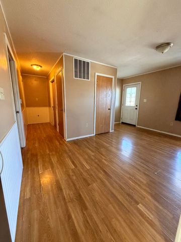 1283 Burtonville Road, Tollesboro, KY 41189