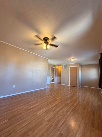 1283 Burtonville Road, Tollesboro, KY 41189