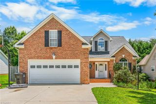 3025 Kaymoore Drive, Winston-salem, NC 27127