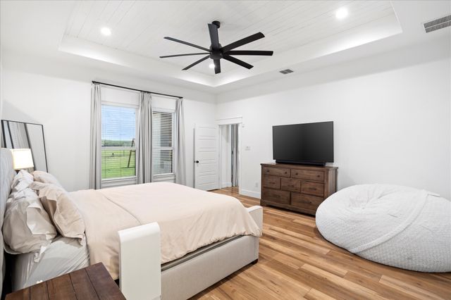 1074 Pioneer Crossing, Weatherford, TX 76088