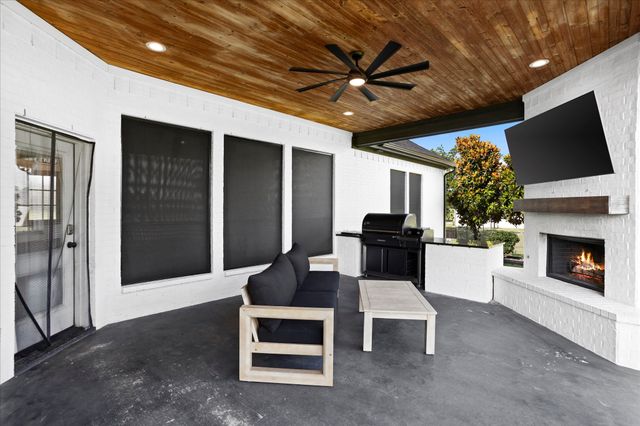 1074 Pioneer Crossing, Weatherford, TX 76088