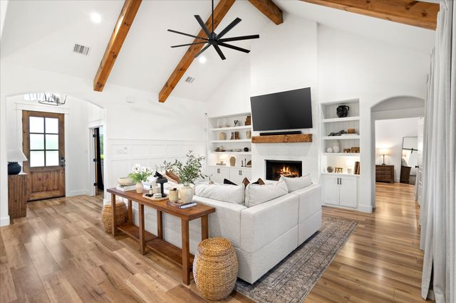 1074 Pioneer Crossing, Weatherford, TX 76088