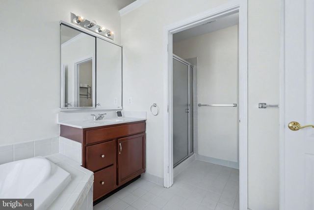 43411 BRIAR CREEK TER, Ashburn, VA 20147