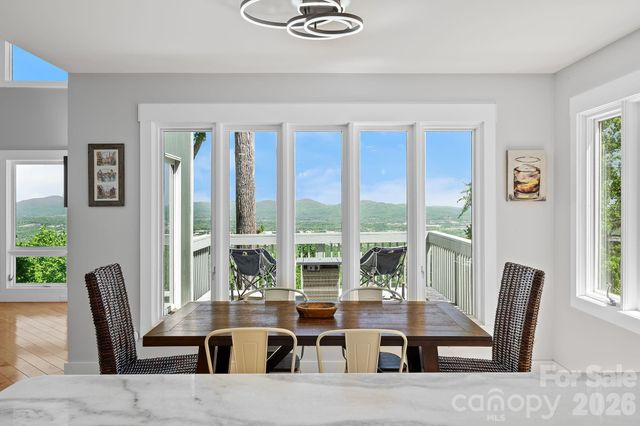 115 Chestnut Ridge Road, Mills River, NC 28759