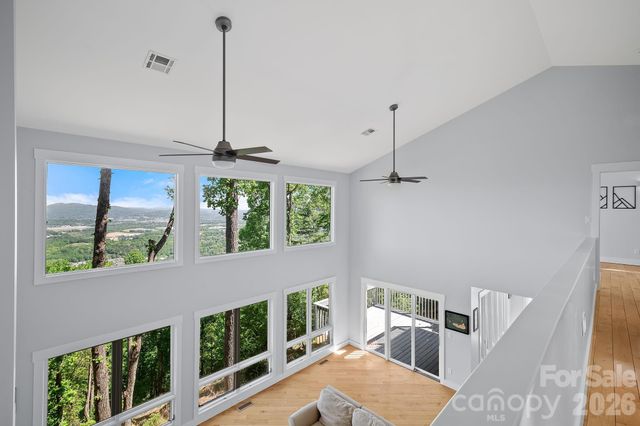 115 Chestnut Ridge Road, Mills River, NC 28759