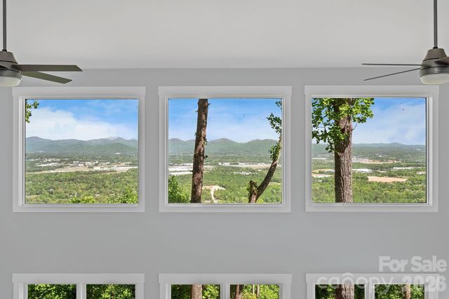 115 Chestnut Ridge Road, Mills River, NC 28759