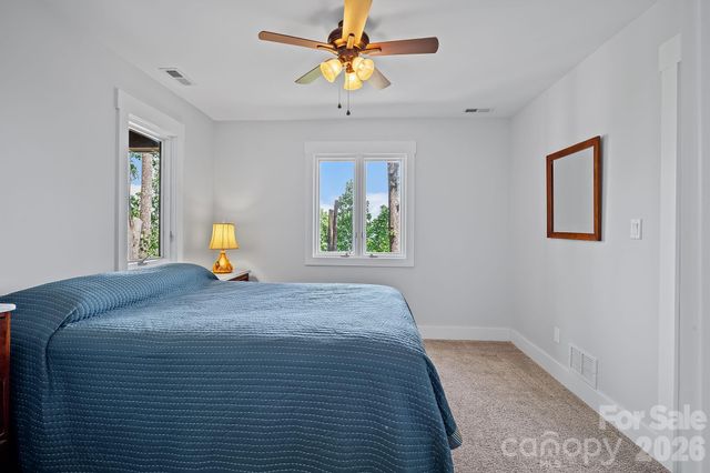 115 Chestnut Ridge Road, Mills River, NC 28759