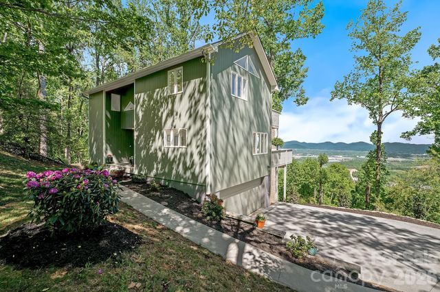 115 Chestnut Ridge Road, Mills River, NC 28759