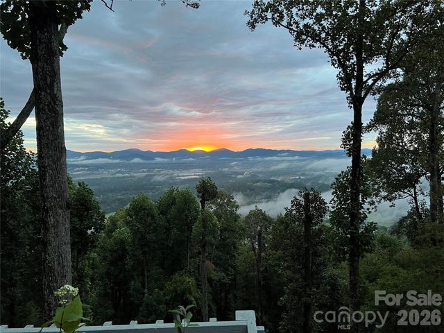 115 Chestnut Ridge Road, Mills River, NC 28759