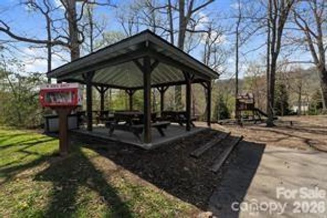 115 Chestnut Ridge Road, Mills River, NC 28759