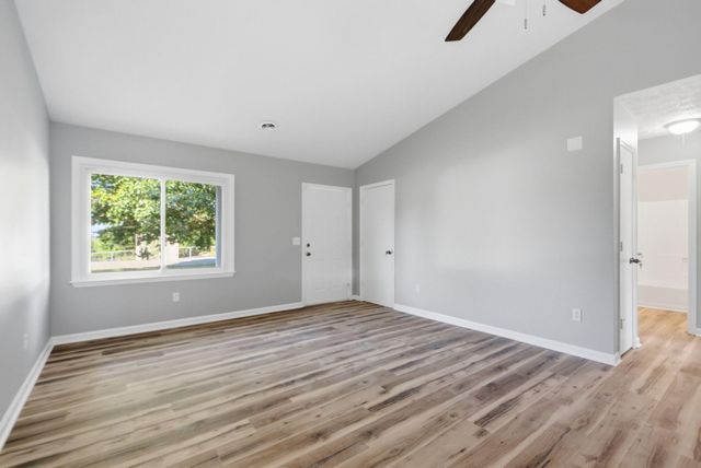 105 Roark Court, Lawrenceburg, KY 40342