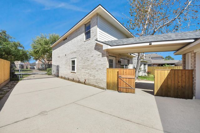 12815 Dadebrook Court, Houston, TX 77041