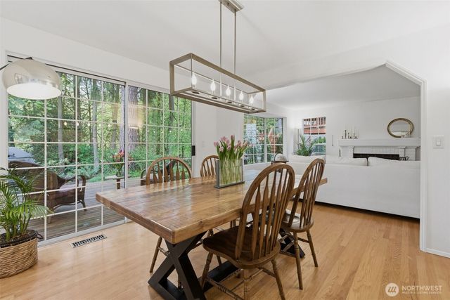 8812 133rd Avenue NE, Redmond, WA 98052