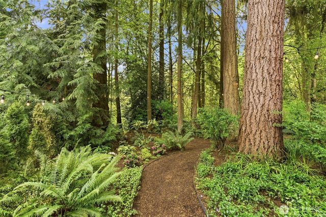 8812 133rd Avenue NE, Redmond, WA 98052