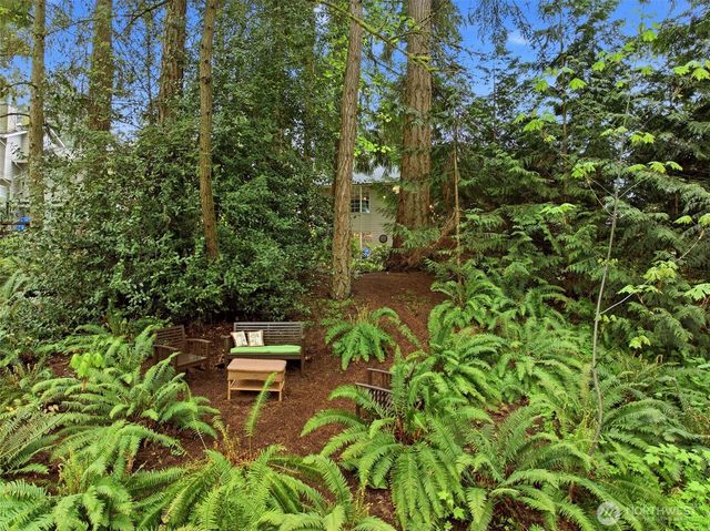 8812 133rd Avenue NE, Redmond, WA 98052