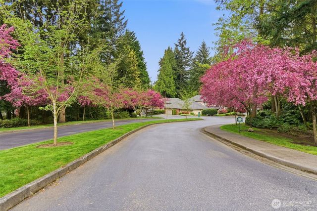 8812 133rd Avenue NE, Redmond, WA 98052