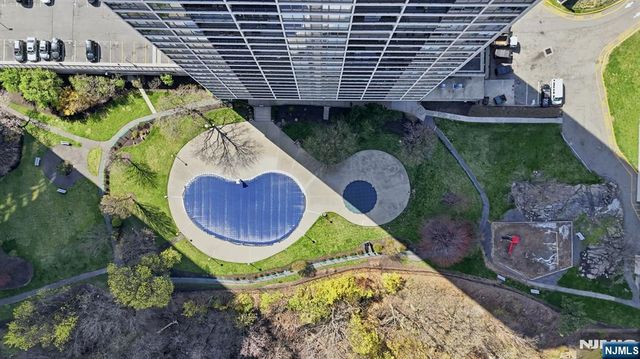 6 Horizon 2809, Fort Lee, NJ 07024