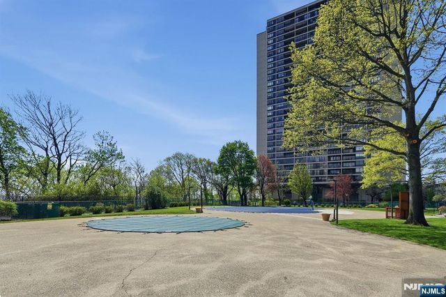 6 Horizon 2809, Fort Lee, NJ 07024