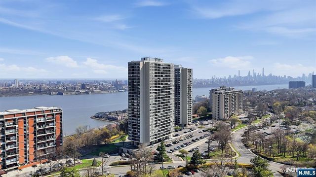 6 Horizon 2809, Fort Lee, NJ 07024