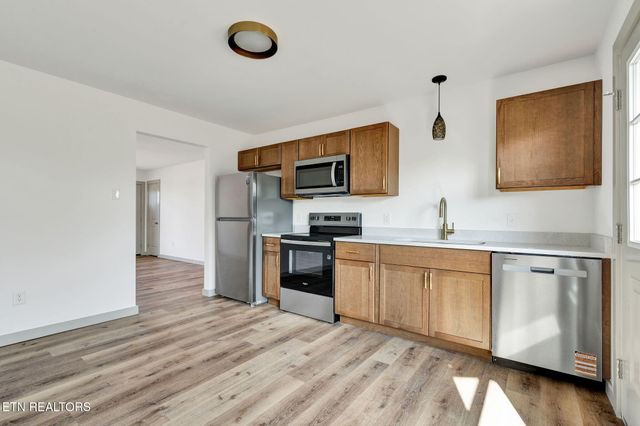 535 SE Wildwood Ave, Cleveland, TN 37311