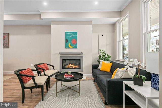 325 14TH PL NE, Washington, DC 20002