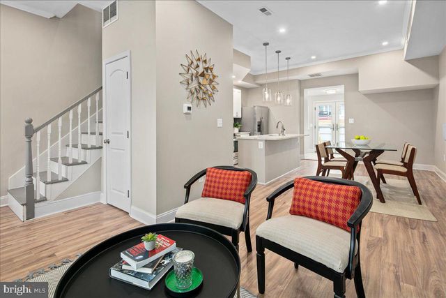 325 14TH PL NE, Washington, DC 20002