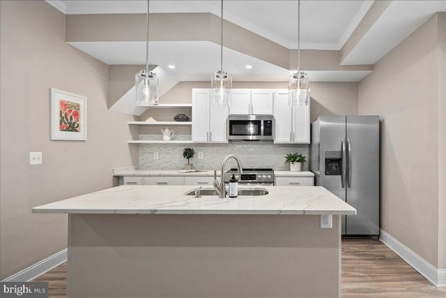 325 14TH PL NE, Washington, DC 20002