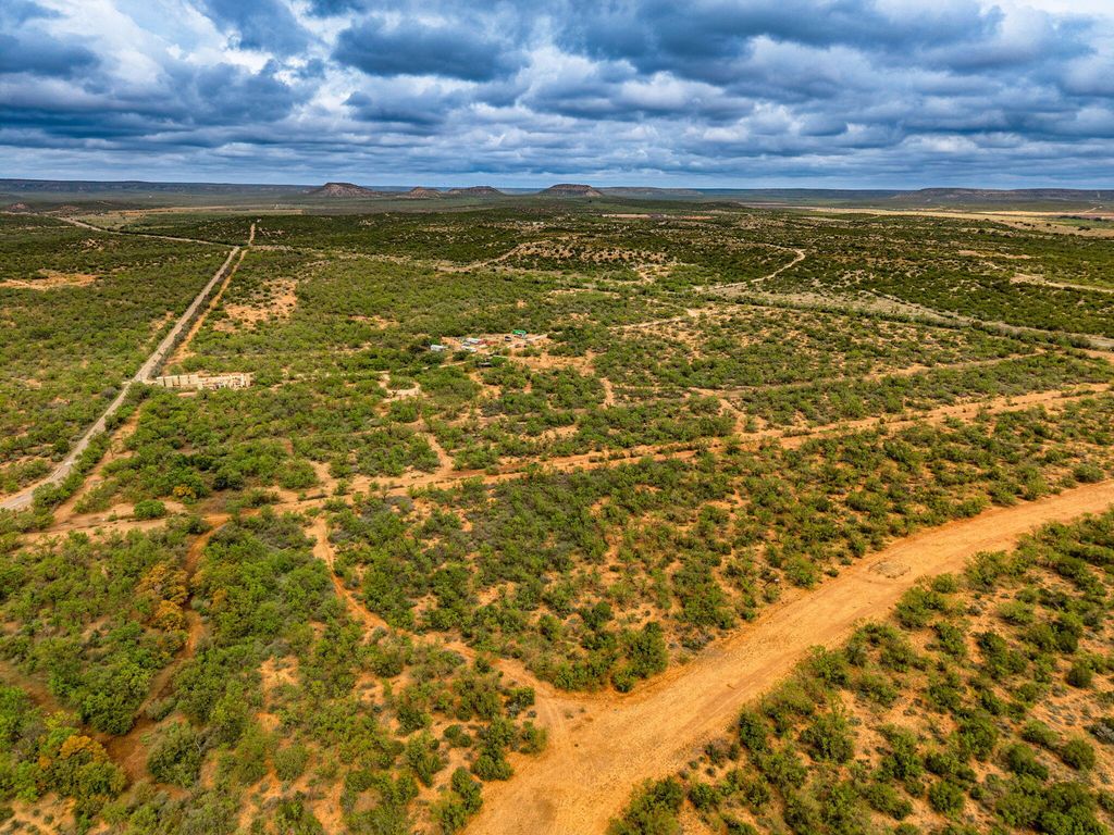 Image 14 of property listing at 375 Exxon Road, Robert Lee, TX 76945