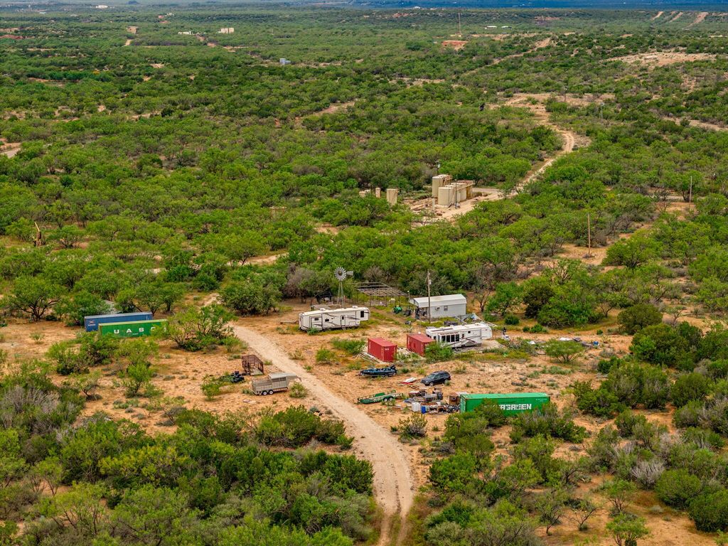 Image 24 of property listing at 375 Exxon Road, Robert Lee, TX 76945