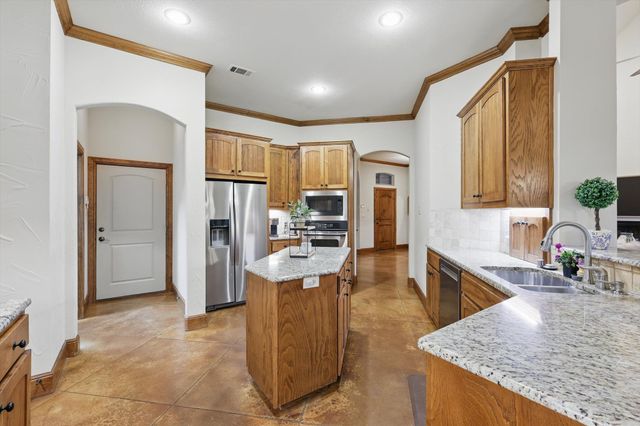 2705 Kerry Court, Denton, TX 76226