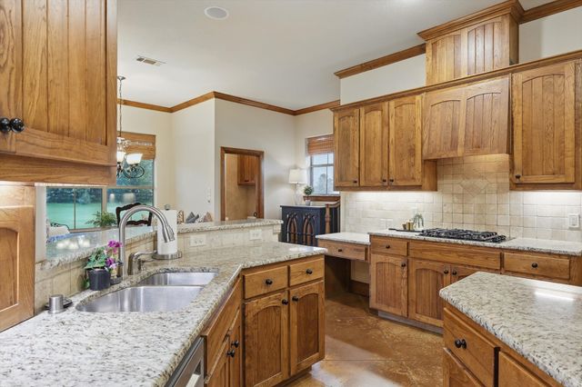 2705 Kerry Court, Denton, TX 76226
