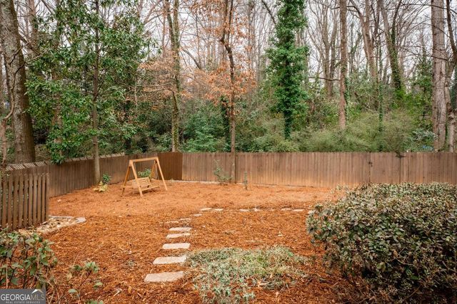 577 Hemlock Circle SE, Atlanta, GA 30316