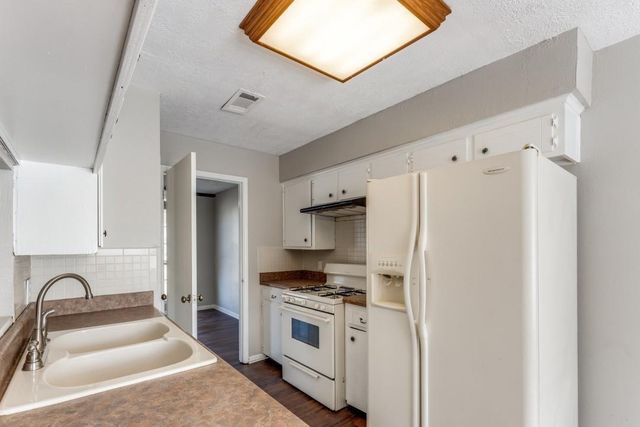 3120 Royal Street, Baytown, TX 77521