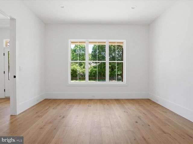 4038 DOVEVILLE LN, Fairfax, VA 22032