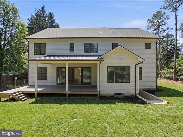 4038 DOVEVILLE LN, Fairfax, VA 22032