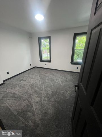 1602 THATCHER ST, Wilmington, DE 19802